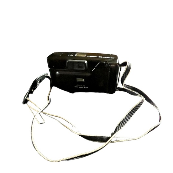 Vintage Minolta Freedom Zoom 90 Camera - Picture 2 of 2